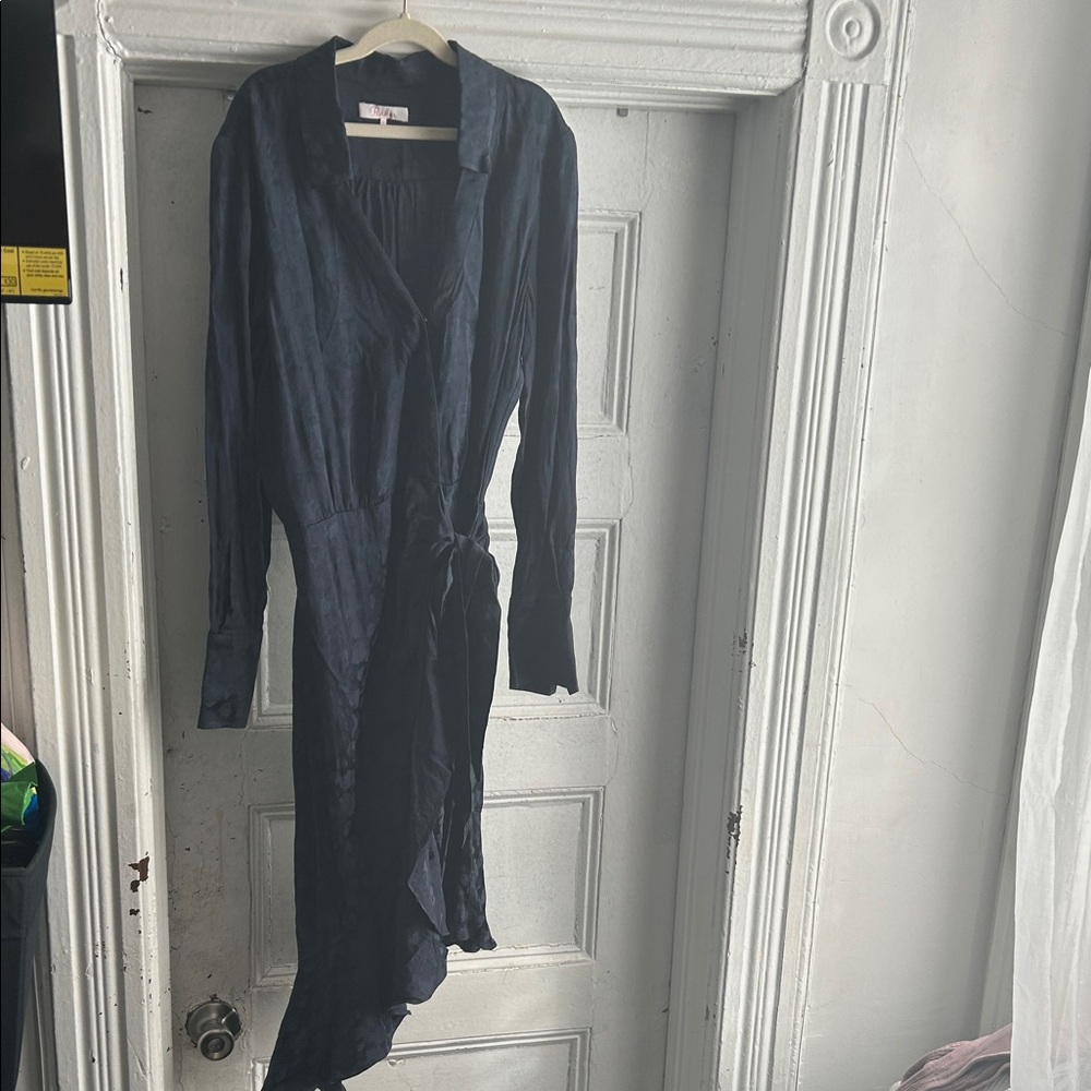 Parker Elegant Navy Long Sleeve Wrap Dress size 2